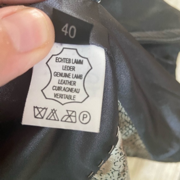 - Schyia black Moto genuine Lamb leather jacket size 40, silver hardware - Picture 4 of 10